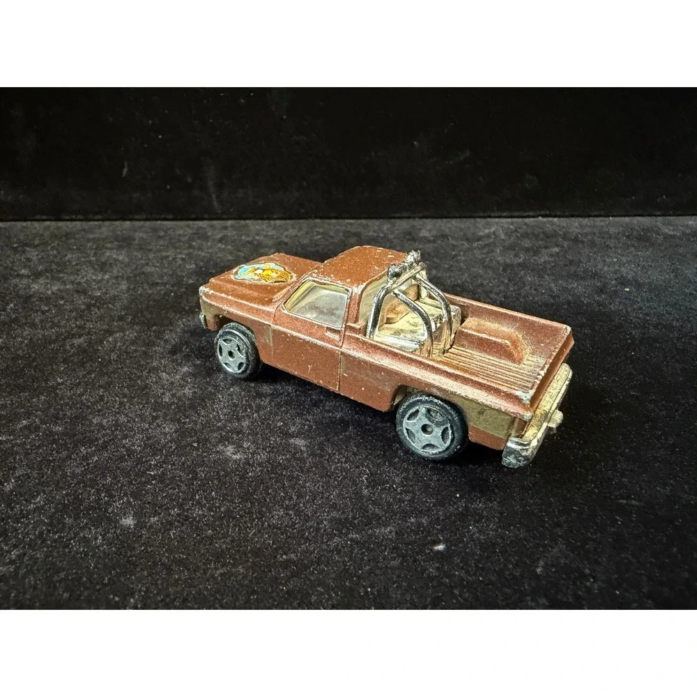 Vintage‎ Ertl The Fall Guy GMC Sierra 4x4 Pickup Truck Diecast 1/64 Brown Gold